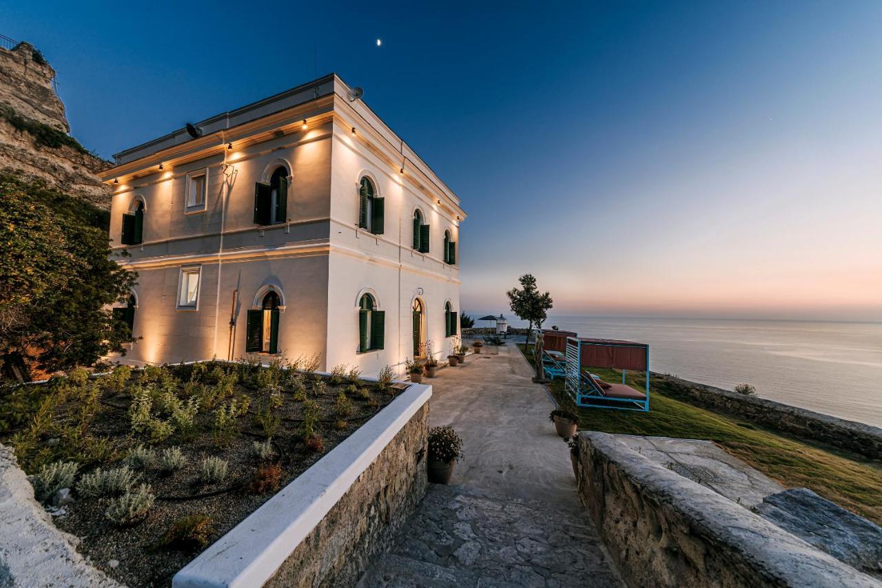 Faro Punta Imperatore Forio (Isola d'Ischia)