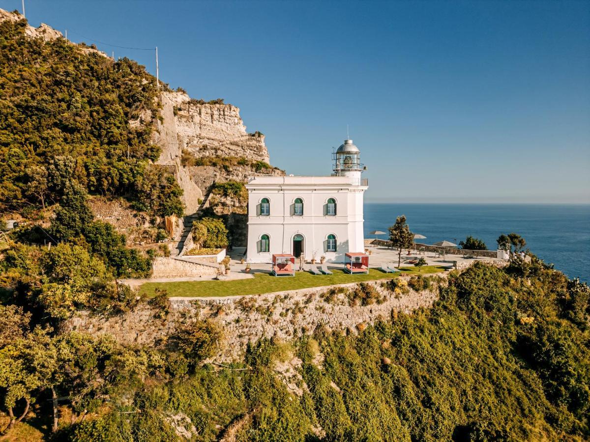 Faro Punta Imperatore *