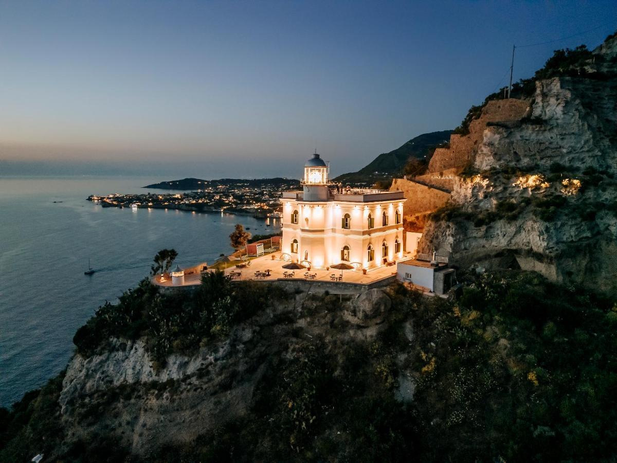 Faro Punta Imperatore Station touristique *